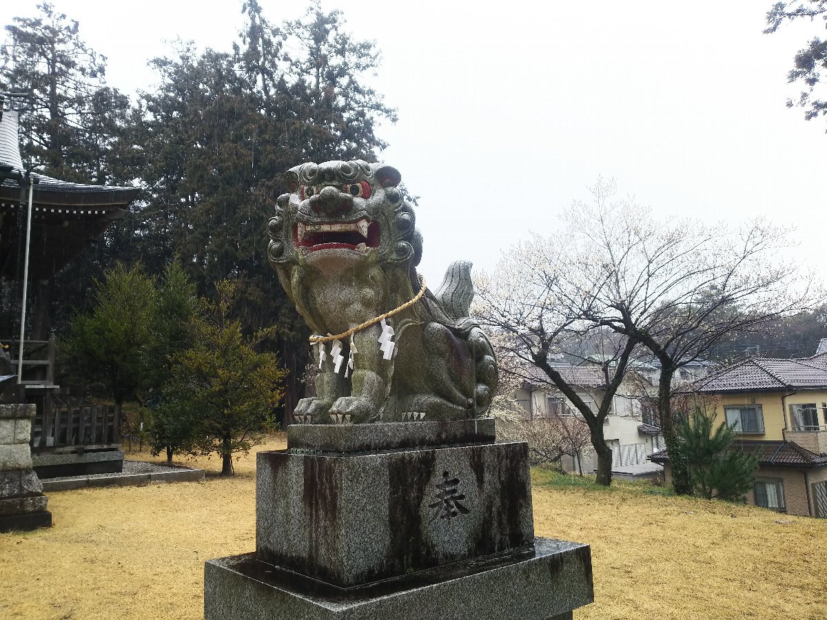 クリックで拡大表示<加治神社/阿形狛犬>