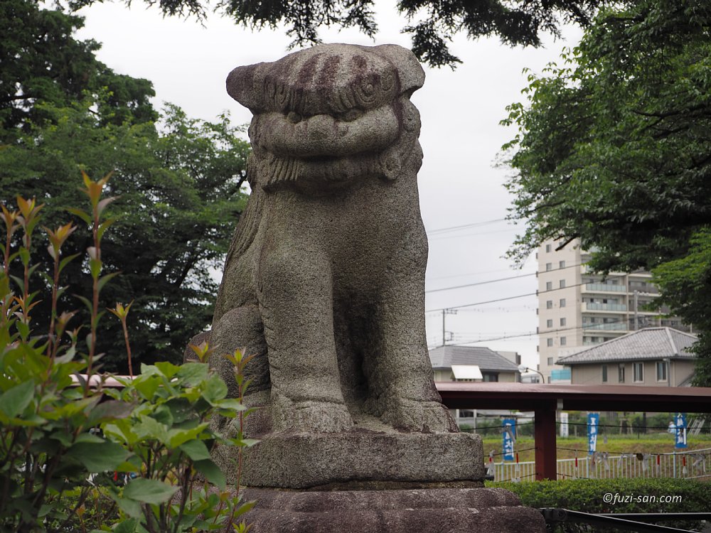 クリックで拡大表示<八幡神社/吽形狛犬>