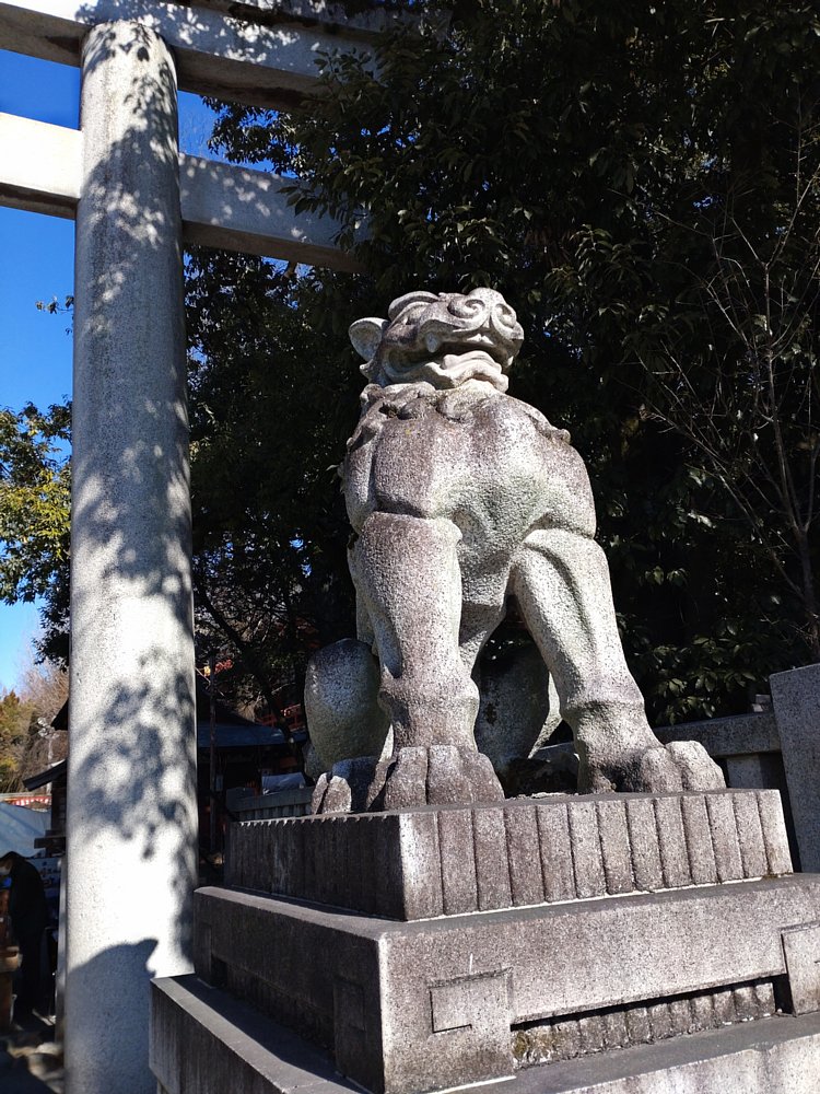 クリックで拡大表示<秩父神社/阿形狛犬>