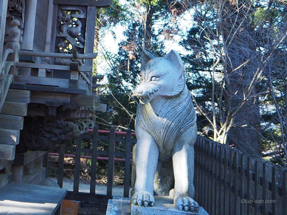 クリックで拡大表示<大口真神社/阿形狛犬>