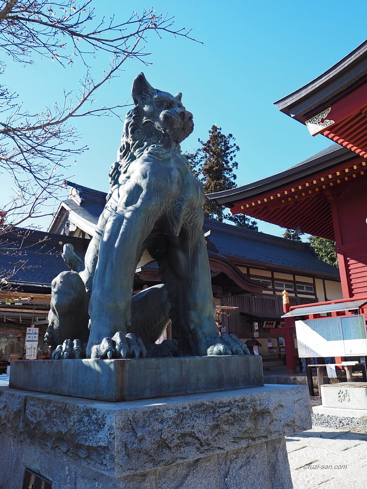 クリックで拡大表示<武蔵御嶽神社/吽形狛犬>